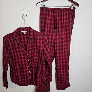 Victoria's Secret Plaid Button Down Long Sleeve and Long Pants Pajama Set Womens